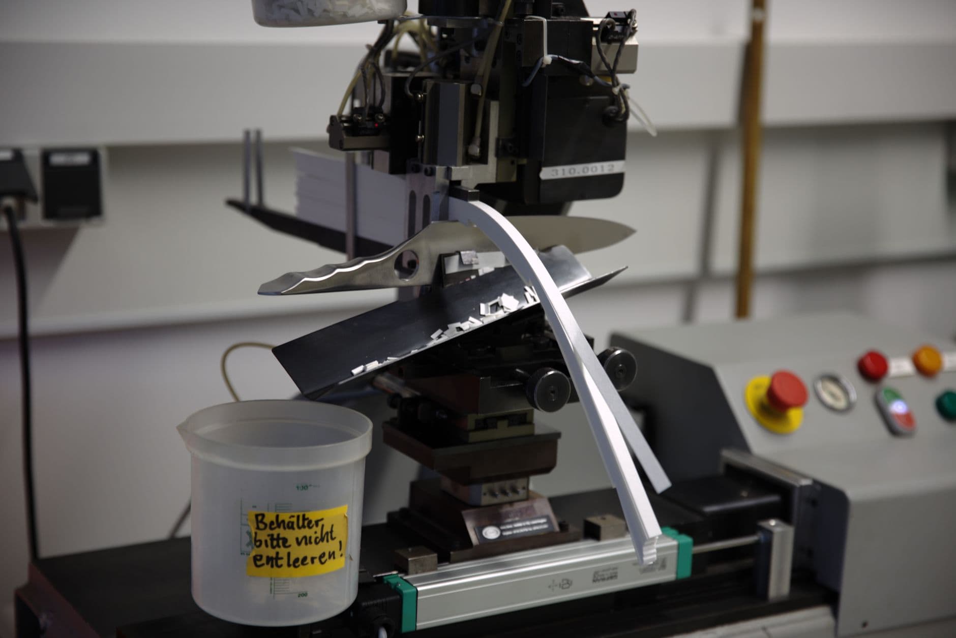 Pengujian Merusak (Destructive Test) untuk Integritas Material