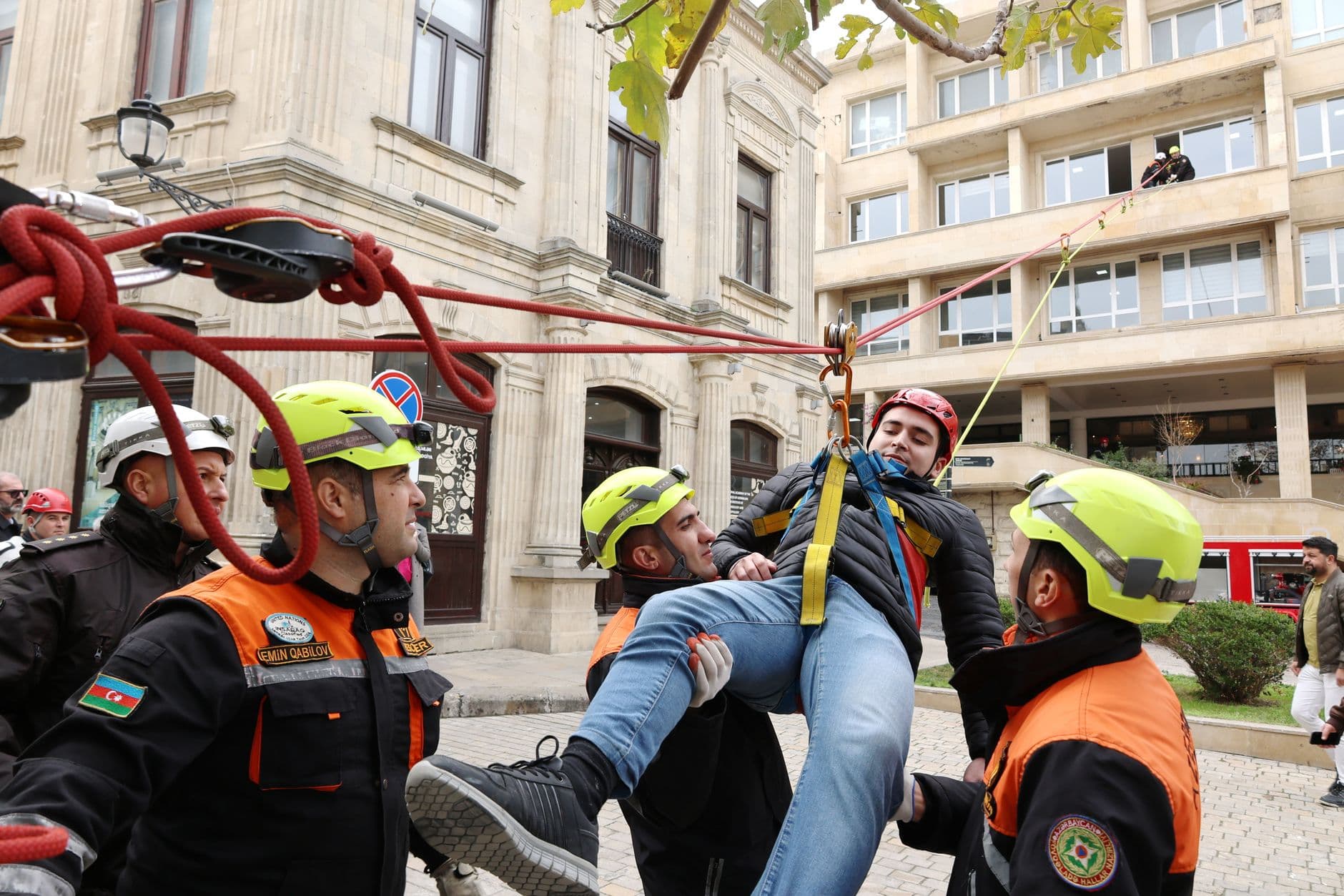 Training Fire Drill dan Evakuasi Kebakaran