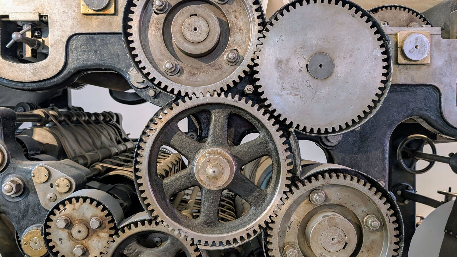 Training Mechanical System Design Optimization