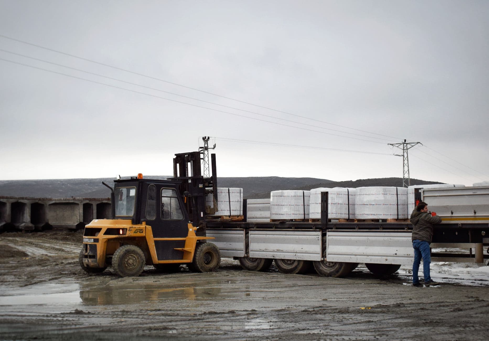 Supply Chain Management (SCM) untuk Industri Alat Berat